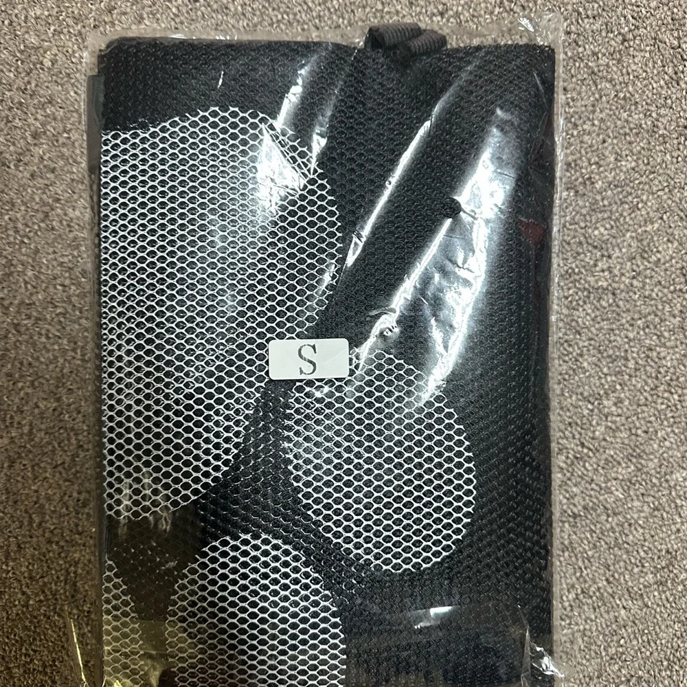 Portable Mesh Gate for Pets
